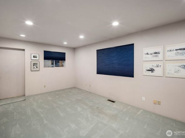 3089 Alki Avenue SW 2, Seattle WA 98116