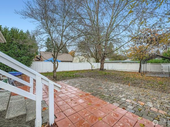 102 N Street NE, Auburn WA 98002