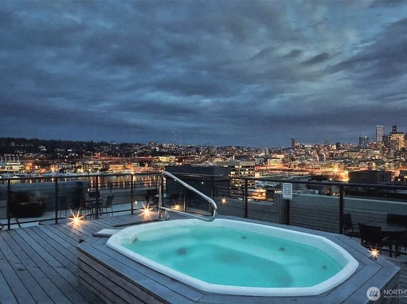 1504 Aurora Avenue N 101, Seattle WA 98109