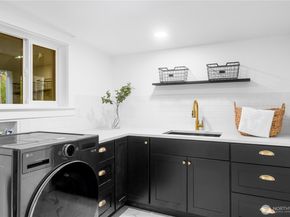 1014 4th Avenue N, Seattle WA 98109