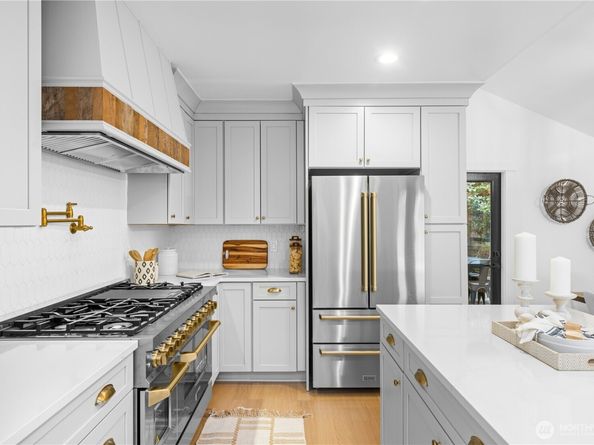 1014 4th Avenue N, Seattle WA 98109