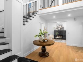 1014 4th Avenue N, Seattle WA 98109