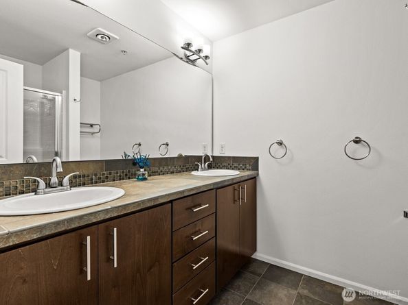 15720 Manor O1, Lynnwood WA 98087