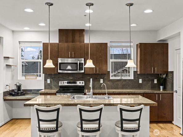 15720 Manor O1, Lynnwood WA 98087