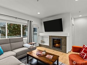 15720 Manor O1, Lynnwood WA 98087