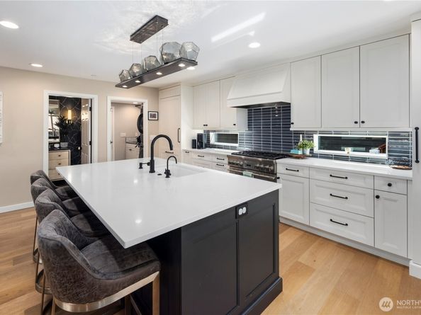 12037 89th Place NE, Kirkland WA 98034