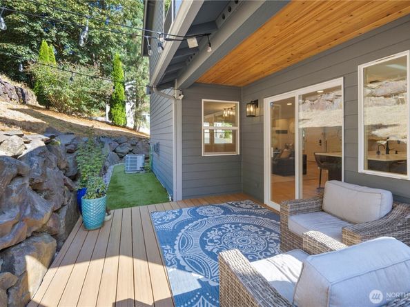 12037 89th Place NE, Kirkland WA 98034