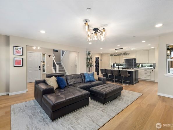 12037 89th Place NE, Kirkland WA 98034