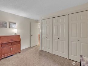 4629 W Lake Sammamish Parkway SE H206, Issaquah WA 98027