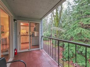 4629 W Lake Sammamish Parkway SE H206, Issaquah WA 98027