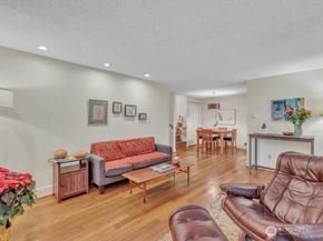 4629 W Lake Sammamish Parkway SE H206, Issaquah WA 98027