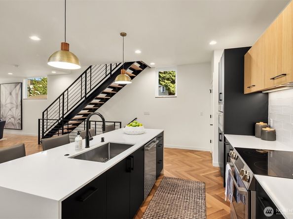 1723 NW 63rd Street, Seattle WA 98107