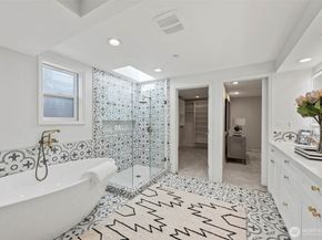 9223 128th Avenue NE, Kirkland WA 98033