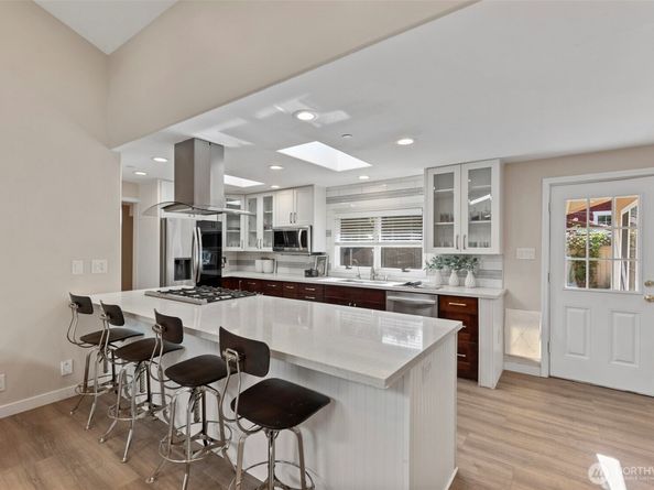 9223 128th Avenue NE, Kirkland WA 98033