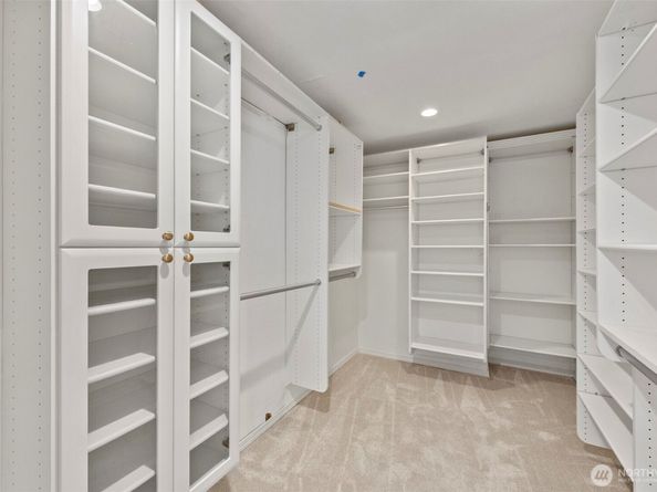 9223 128th Avenue NE, Kirkland WA 98033