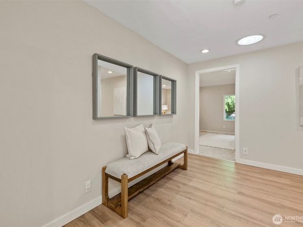 9223 128th Avenue NE, Kirkland WA 98033