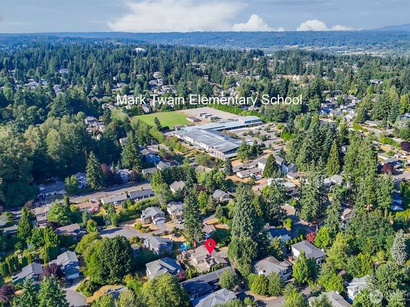 9223 128th Avenue NE, Kirkland WA 98033