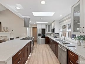 9223 128th Avenue NE, Kirkland WA 98033