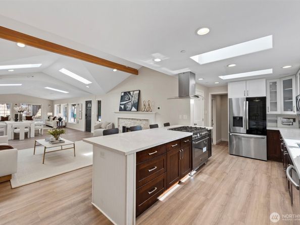 9223 128th Avenue NE, Kirkland WA 98033