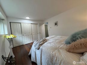 14006 SE 6th 14, Bellevue WA 98007