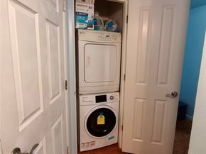 14006 SE 6th 14, Bellevue WA 98007