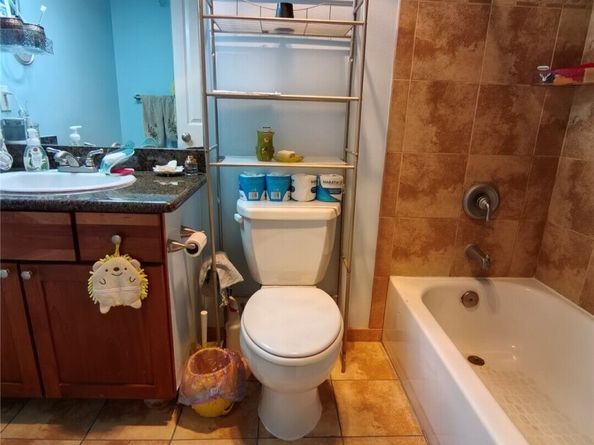 14006 SE 6th 14, Bellevue WA 98007