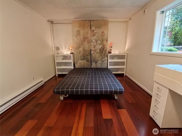 14006 SE 6th 14, Bellevue WA 98007