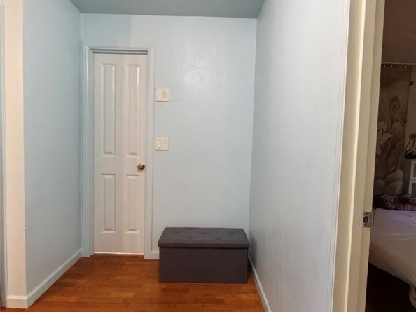 14006 SE 6th 14, Bellevue WA 98007