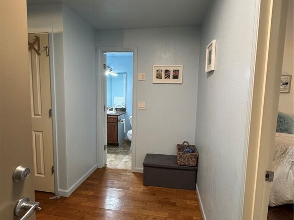 14006 SE 6th 14, Bellevue WA 98007