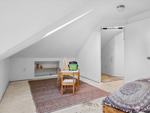 1742 NE 89th Street, Seattle WA 98115