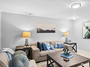 1742 NE 89th Street, Seattle WA 98115