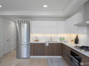 999 110th Avenue NE 401, Bellevue WA 98004