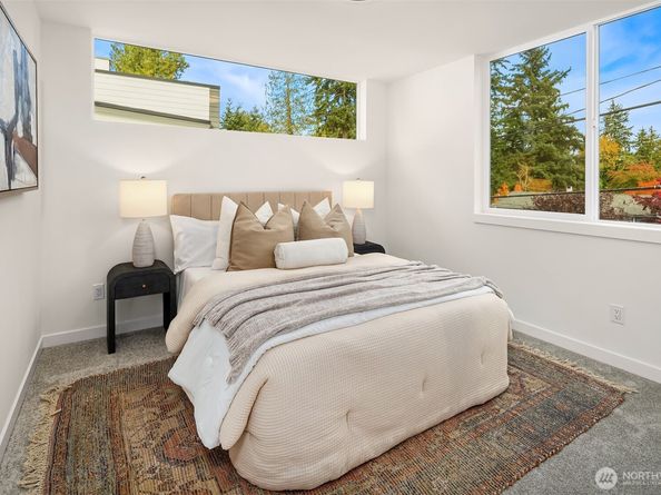 18013 2nd Avenue NE B, Shoreline WA 98155