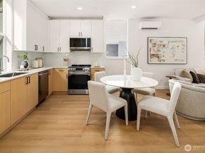 18013 2nd Avenue NE B, Shoreline WA 98155