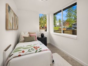 18013 2nd Avenue NE B, Shoreline WA 98155