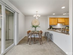 1725 W Sunn Fjord Lane J203, Bremerton WA 98312