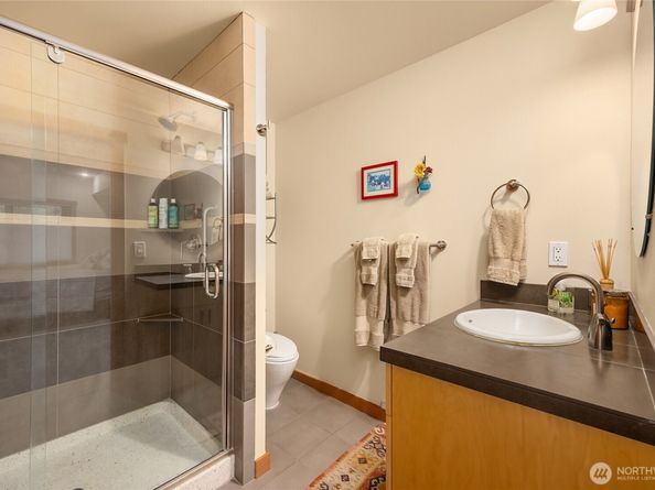 620 NE Vineyard Lane B302, Winslow WA 98110