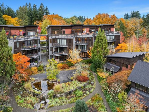 620 NE Vineyard Lane B302, Winslow WA 98110