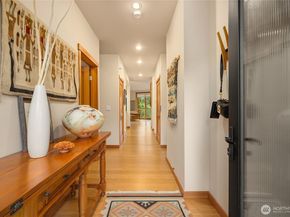 620 NE Vineyard Lane B302, Winslow WA 98110