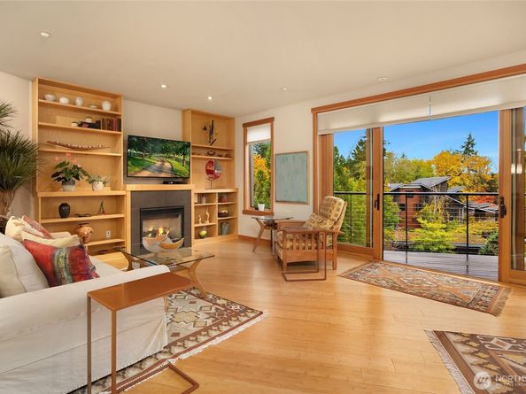 620 NE Vineyard Lane B302, Winslow WA 98110