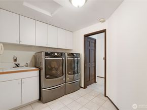 36607 9th Avenue SW, Federal Way WA 98023