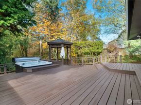 36607 9th Avenue SW, Federal Way WA 98023