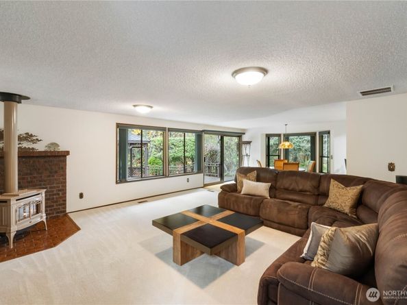 36607 9th Avenue SW, Federal Way WA 98023