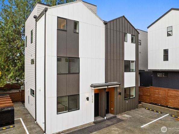 939 N 87th Street A, Seattle WA 98103
