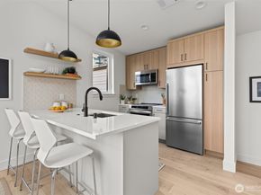 8407 42nd Avenue SW, Seattle WA 98136