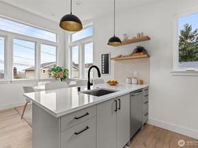 8407 42nd Avenue SW, Seattle WA 98136