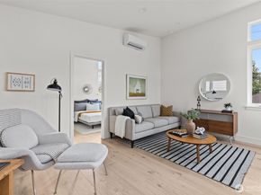 8407 42nd Avenue SW, Seattle WA 98136