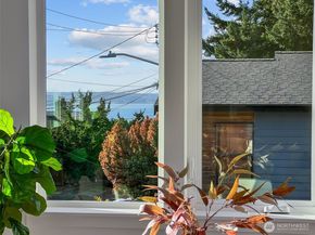8407 42nd Avenue SW, Seattle WA 98136