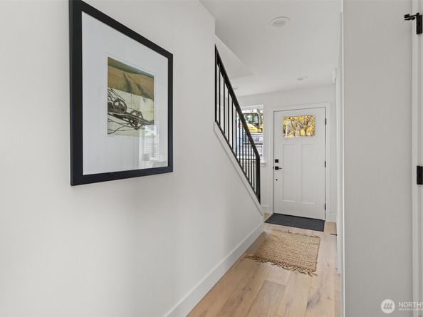 8407 42nd Avenue SW, Seattle WA 98136