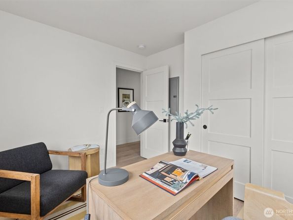 8407 42nd Avenue SW, Seattle WA 98136